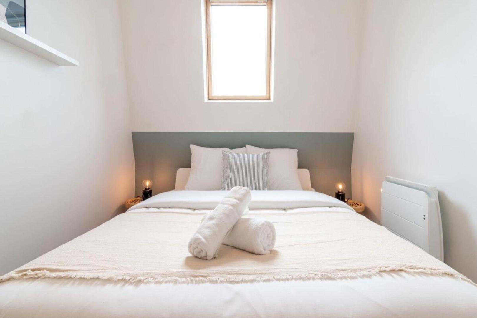 Marcq En Baroeul - Superb Apartment + Parking Bagian luar foto