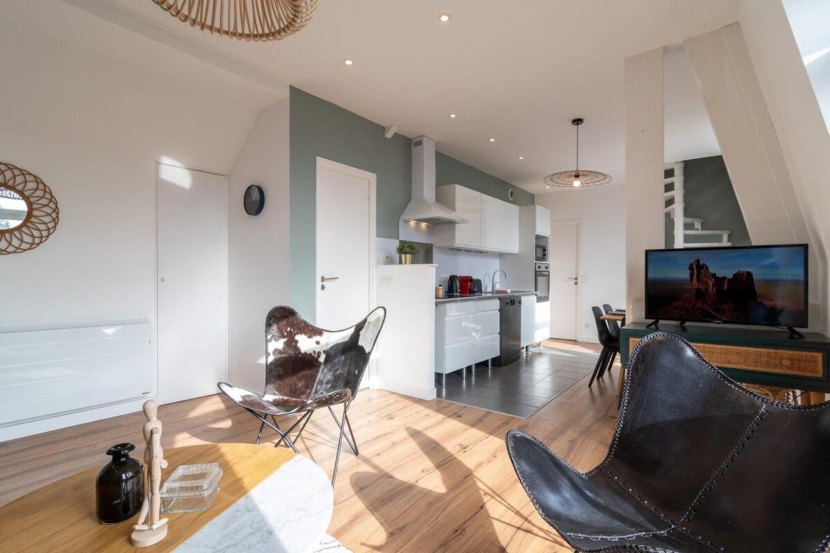 Marcq En Baroeul - Superb Apartment + Parking Bagian luar foto