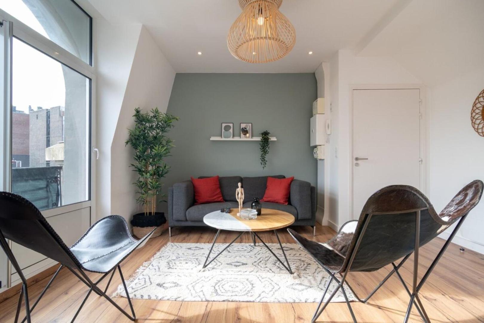 Marcq En Baroeul - Superb Apartment + Parking Bagian luar foto