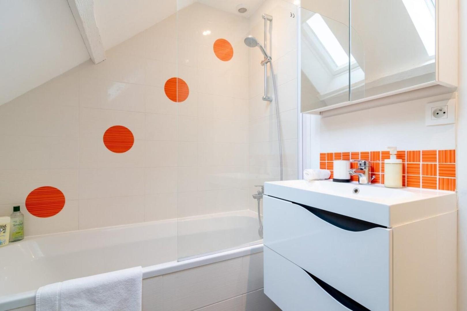 Marcq En Baroeul - Superb Apartment + Parking Bagian luar foto